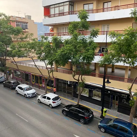 Turistico En El Centro De Fuengirola, Malaga. * Fuengirola